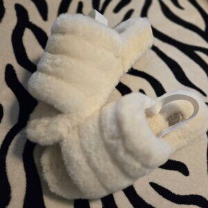 Rare!! UGG Fluff Yeah Platform Shearling Sherpa Strap Sandal/Slide NWOB 1095119